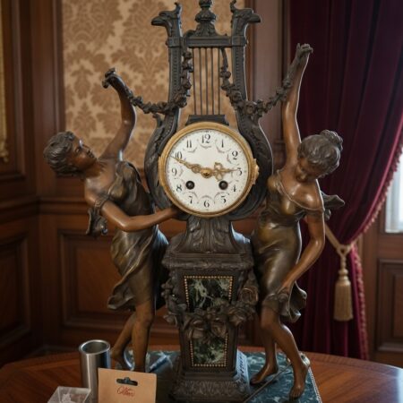 Pendule Lyre aux Allégories Féminines